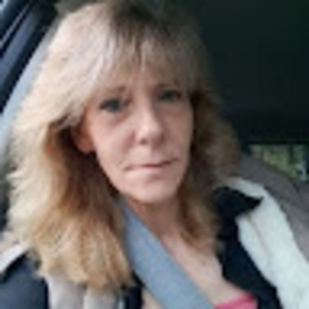 Meet your Posher, Carrie